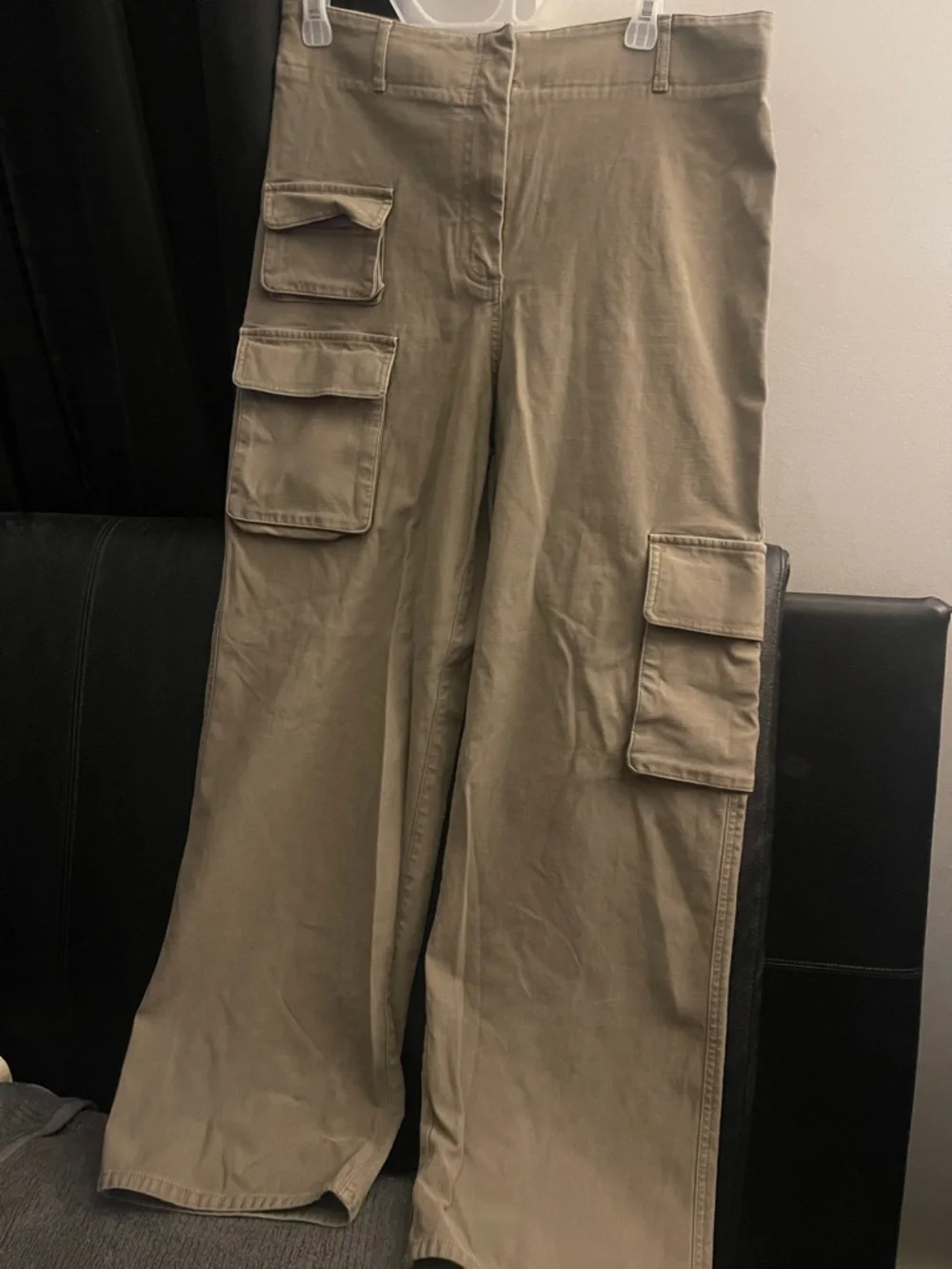 Wilfred Free Aritzia Picture Cargo Stretch khaki Pant Women’s Size 12 NWOT